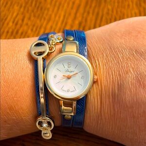 Duoya Gold and Blue wrap around watch